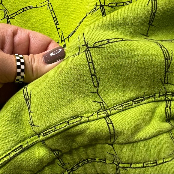 Teddy Fresh Barbed Wire Pullover Hoodie in Lime Green Black - Picture 8 of 10